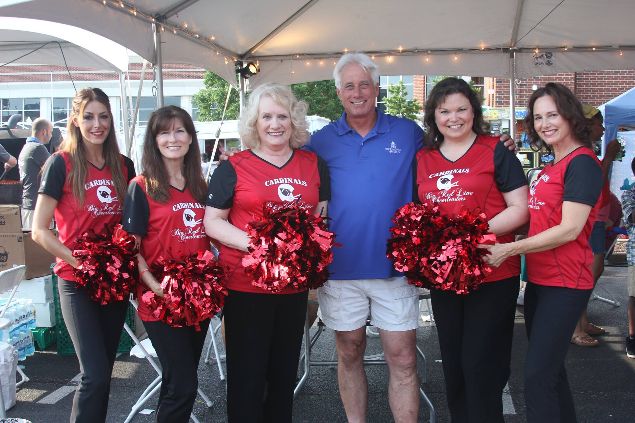 St Louis NFL Cheerleaders - Big Red Line